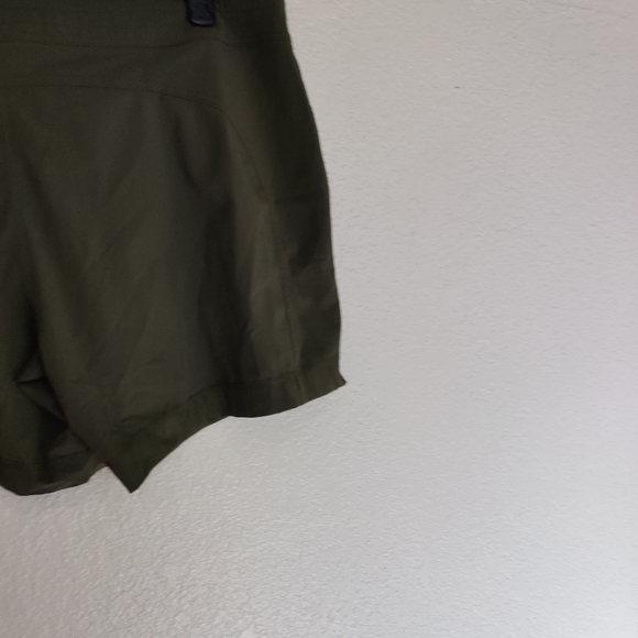 🥀3/$20 Athletic shorts in forest green XL - Picture 5 of 9